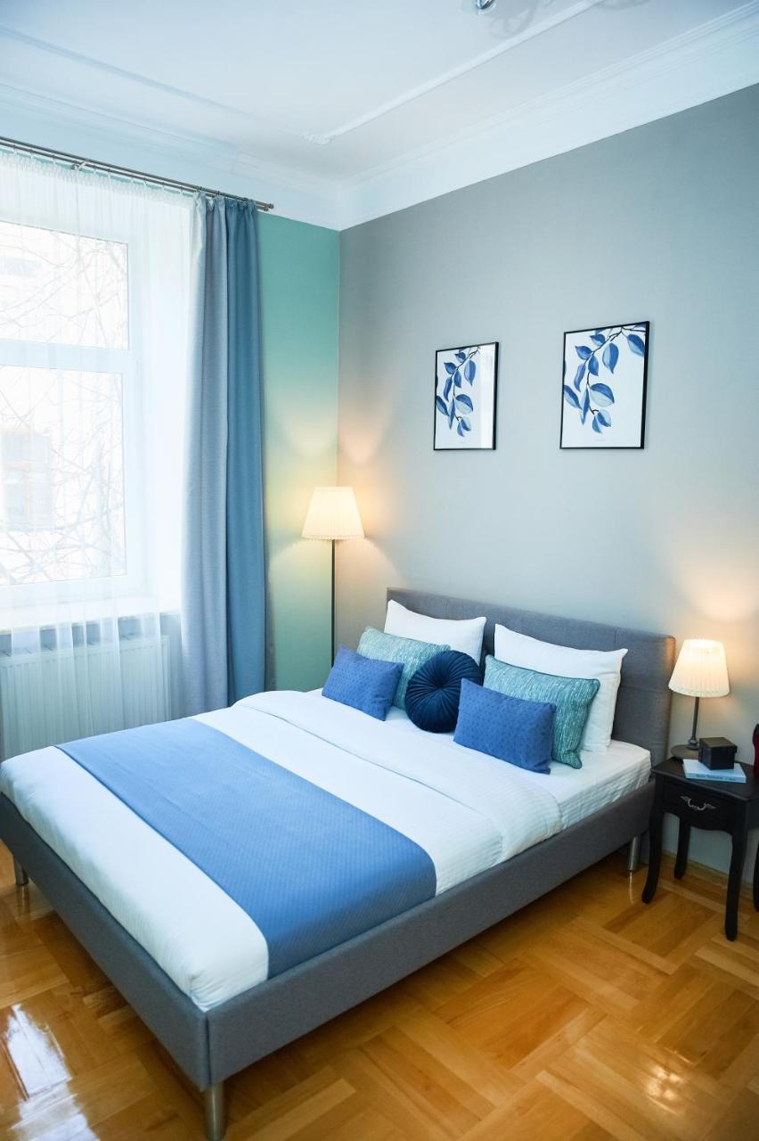Cozy Apartment, 5Mins To Opera Lviv Exterior foto